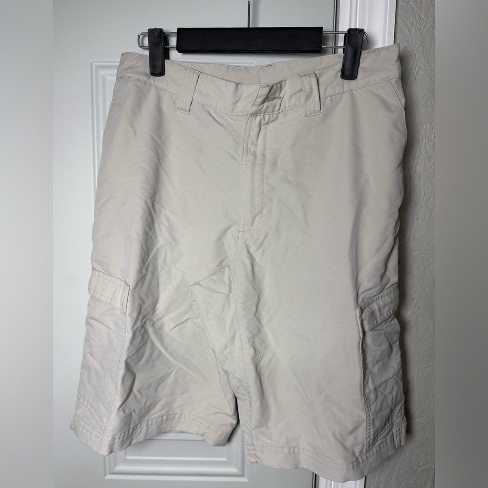 Patagonia Men's Size 30 Nylon Polyester Blend Cargo Shorts Lightweight Hiking